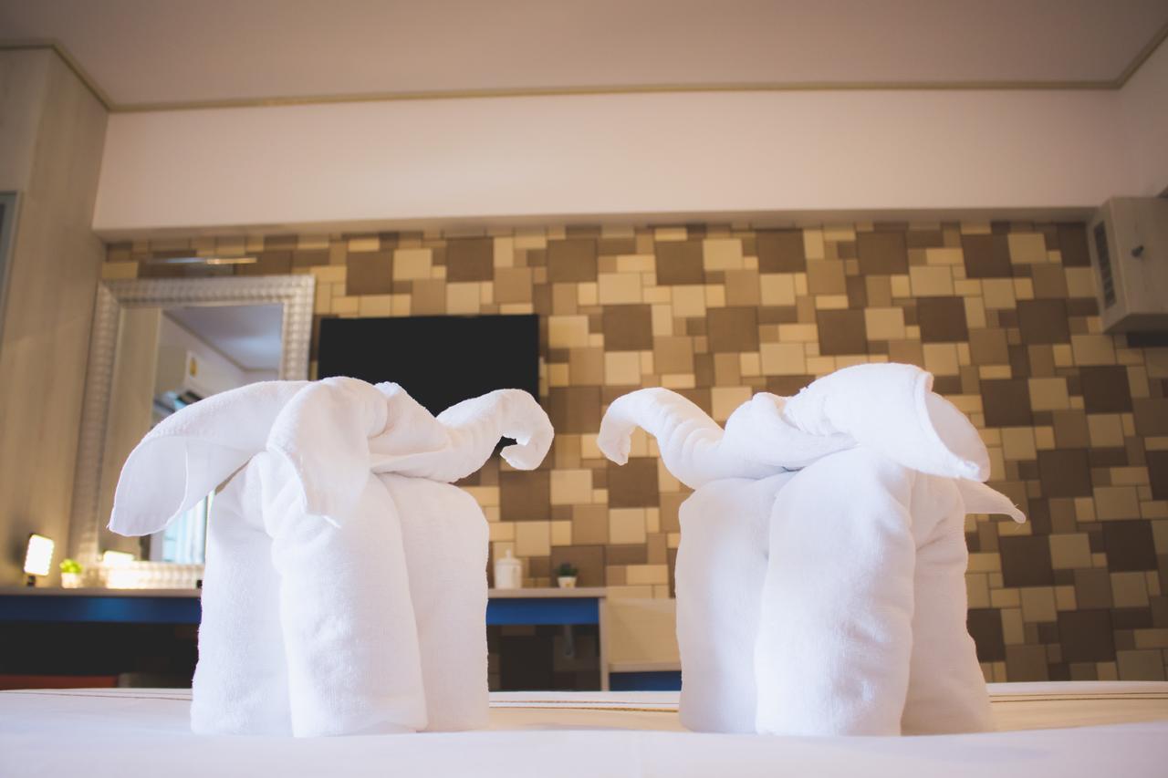 Maverick Ratchada Hotel Bangkok Zewnętrze zdjęcie